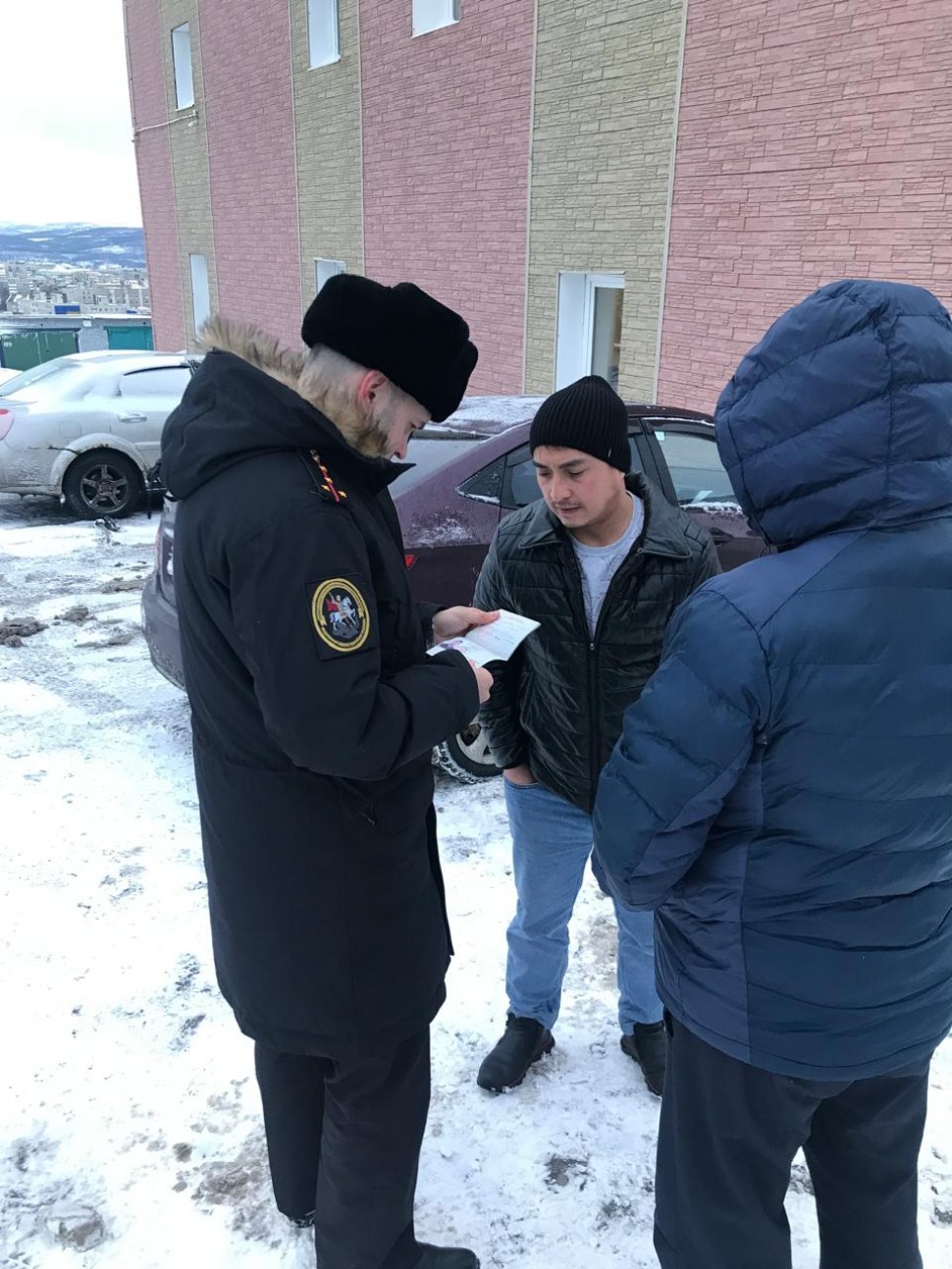 В г. Мурманск прошел очередной рейд по поиску уклонистов от воинского учета среди бывших мигрантов 